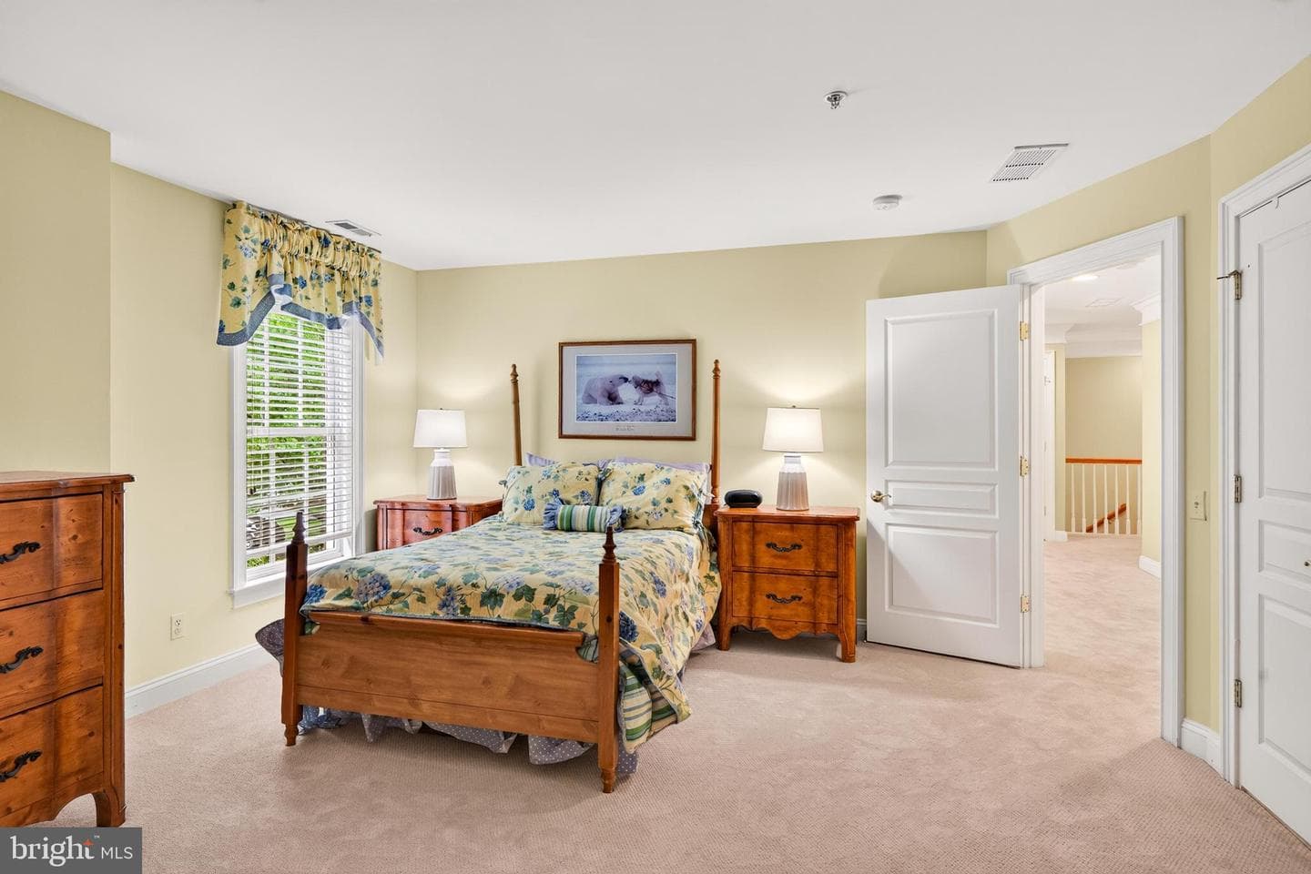 125 Camelot Lane photo 30