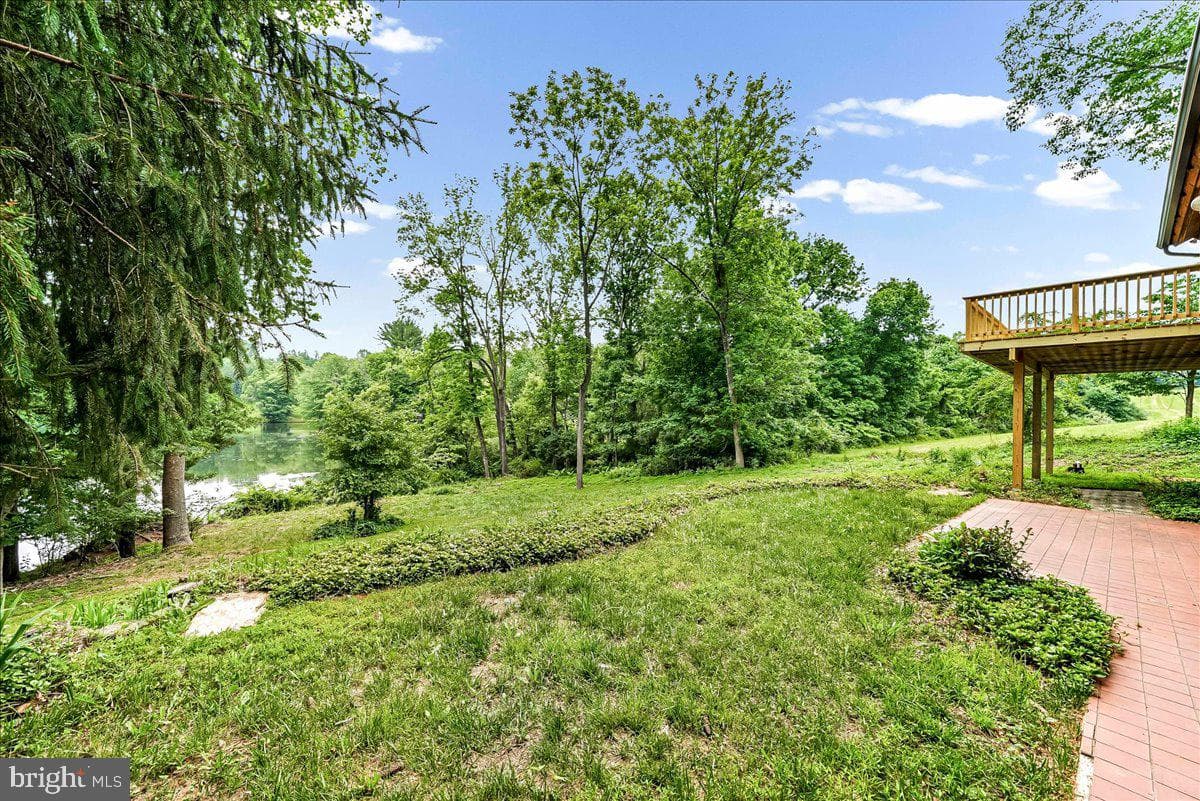 70 Heyburn Road photo 14