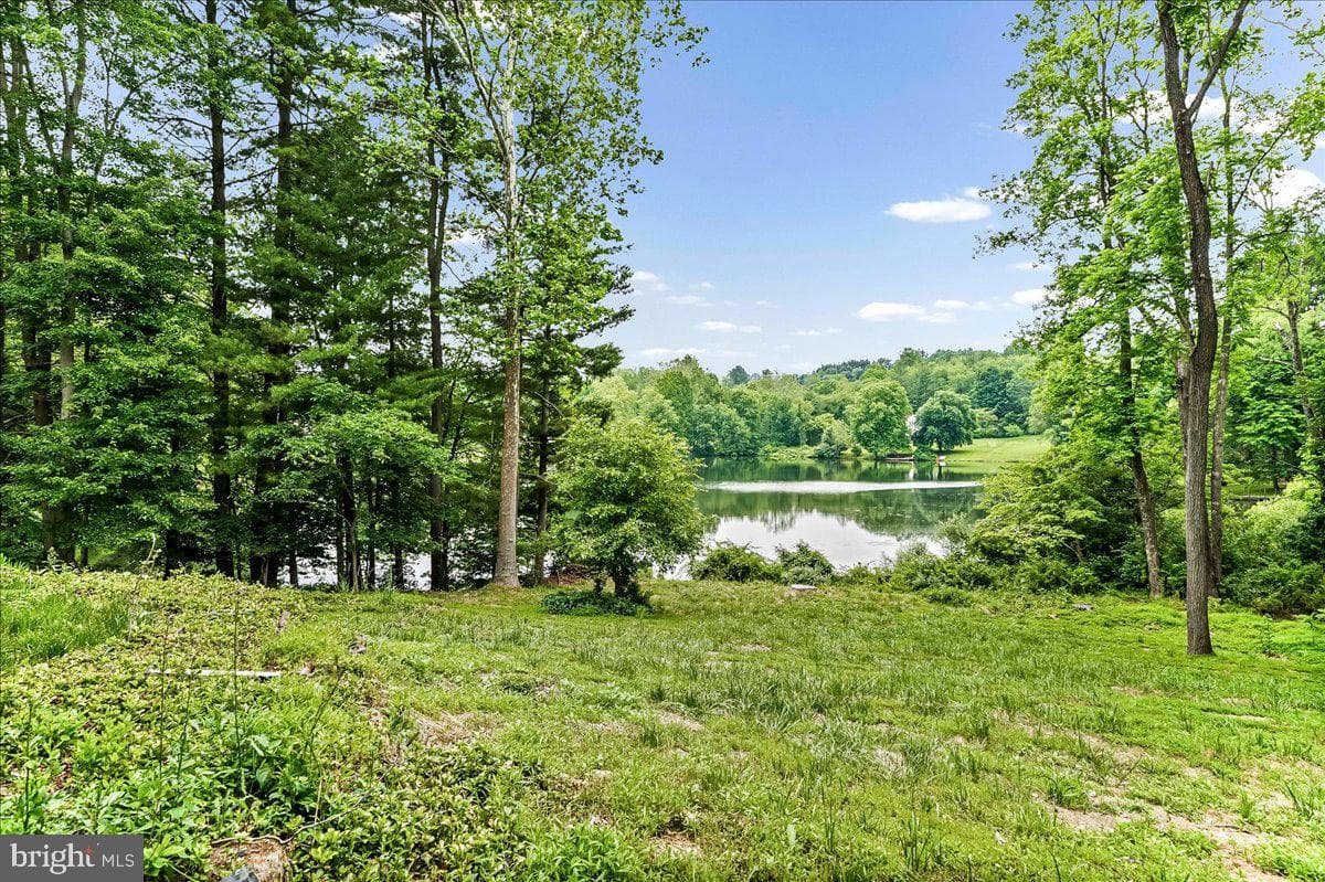 70 Heyburn Road photo 15