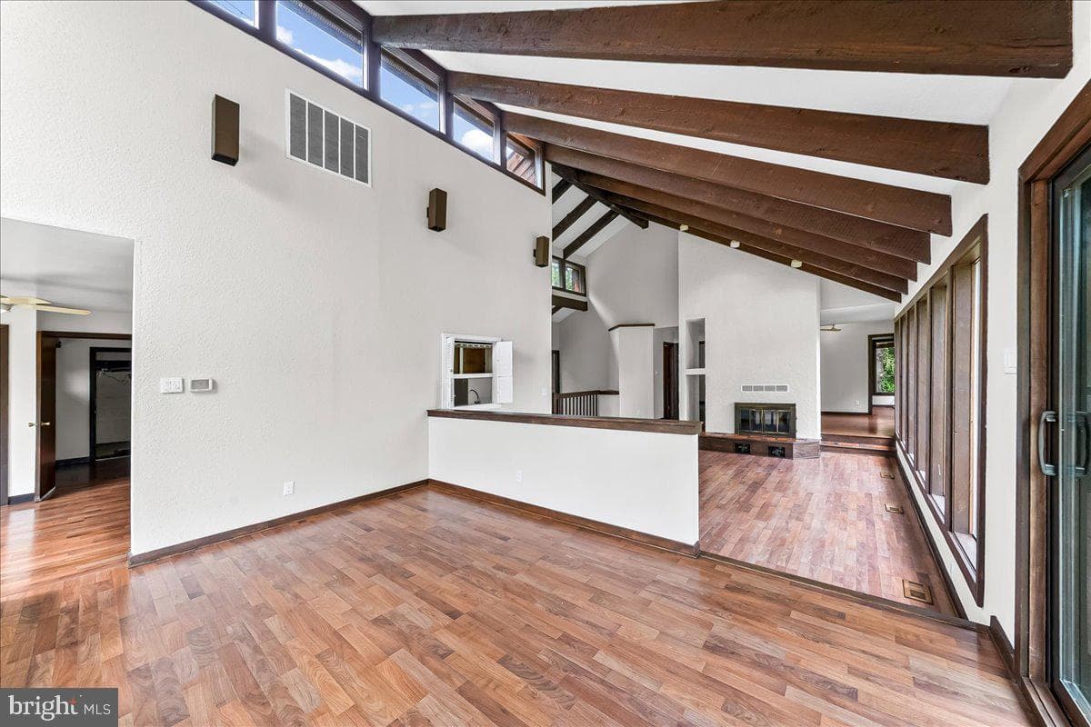 70 Heyburn Road photo 21