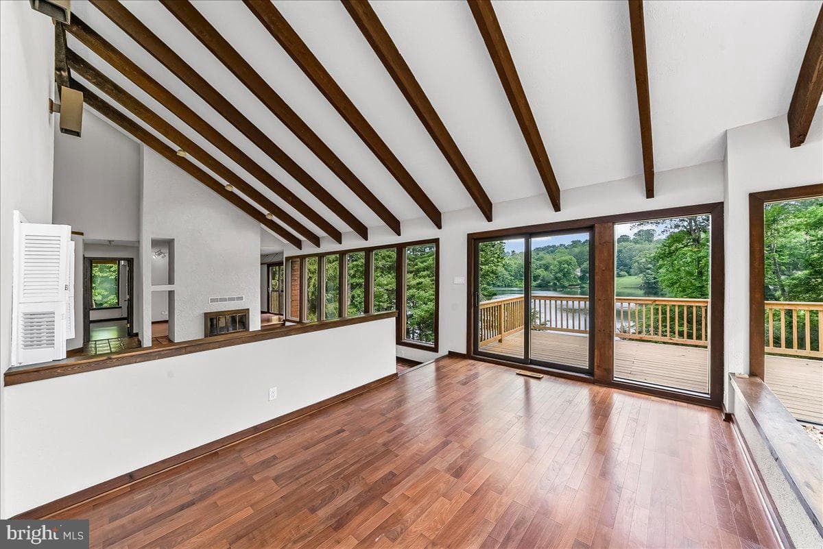 70 Heyburn Road photo 22
