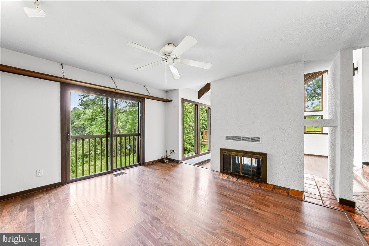 70 Heyburn Road photo 29