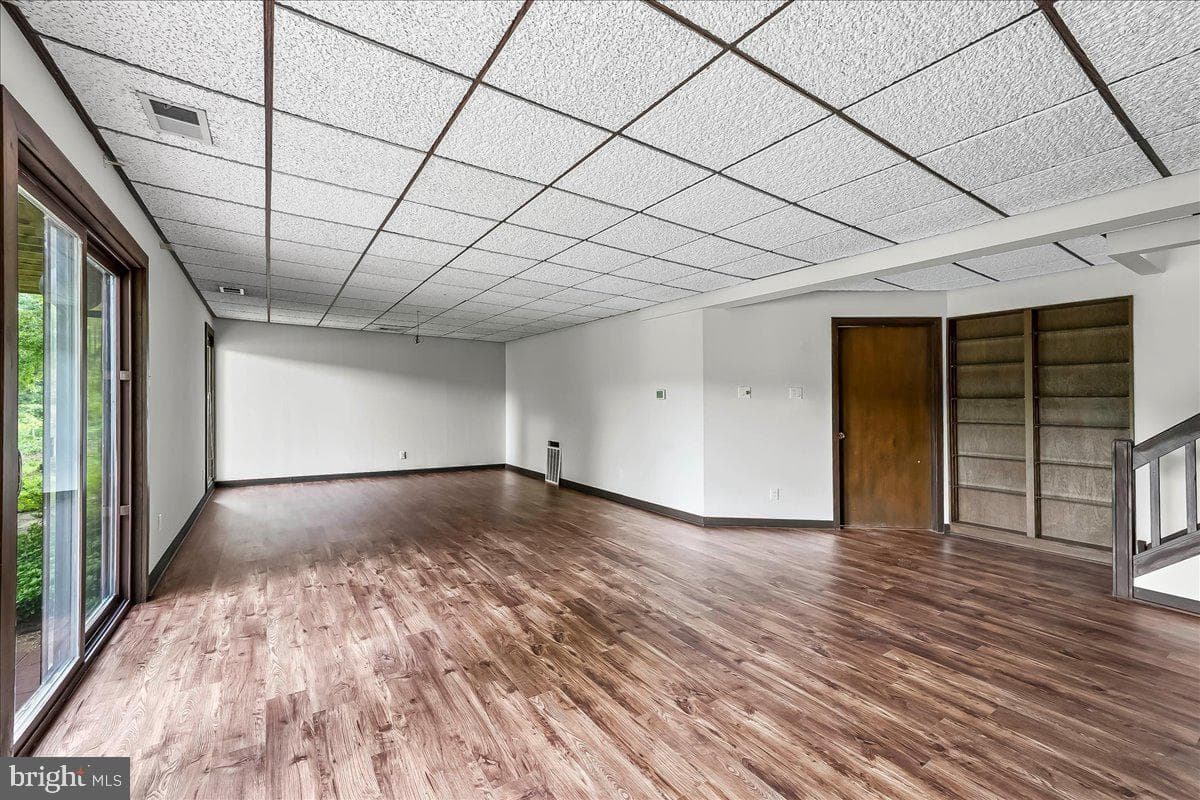 70 Heyburn Road photo 39