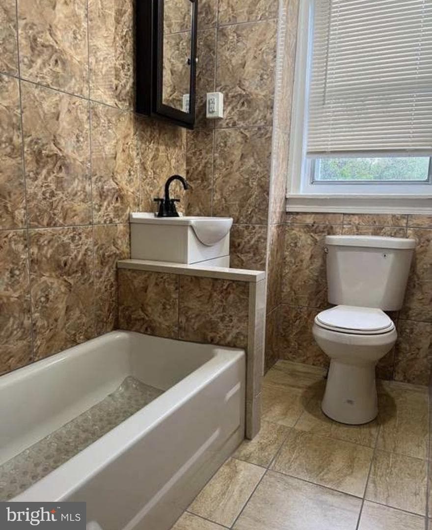205 Damons Lane photo 12