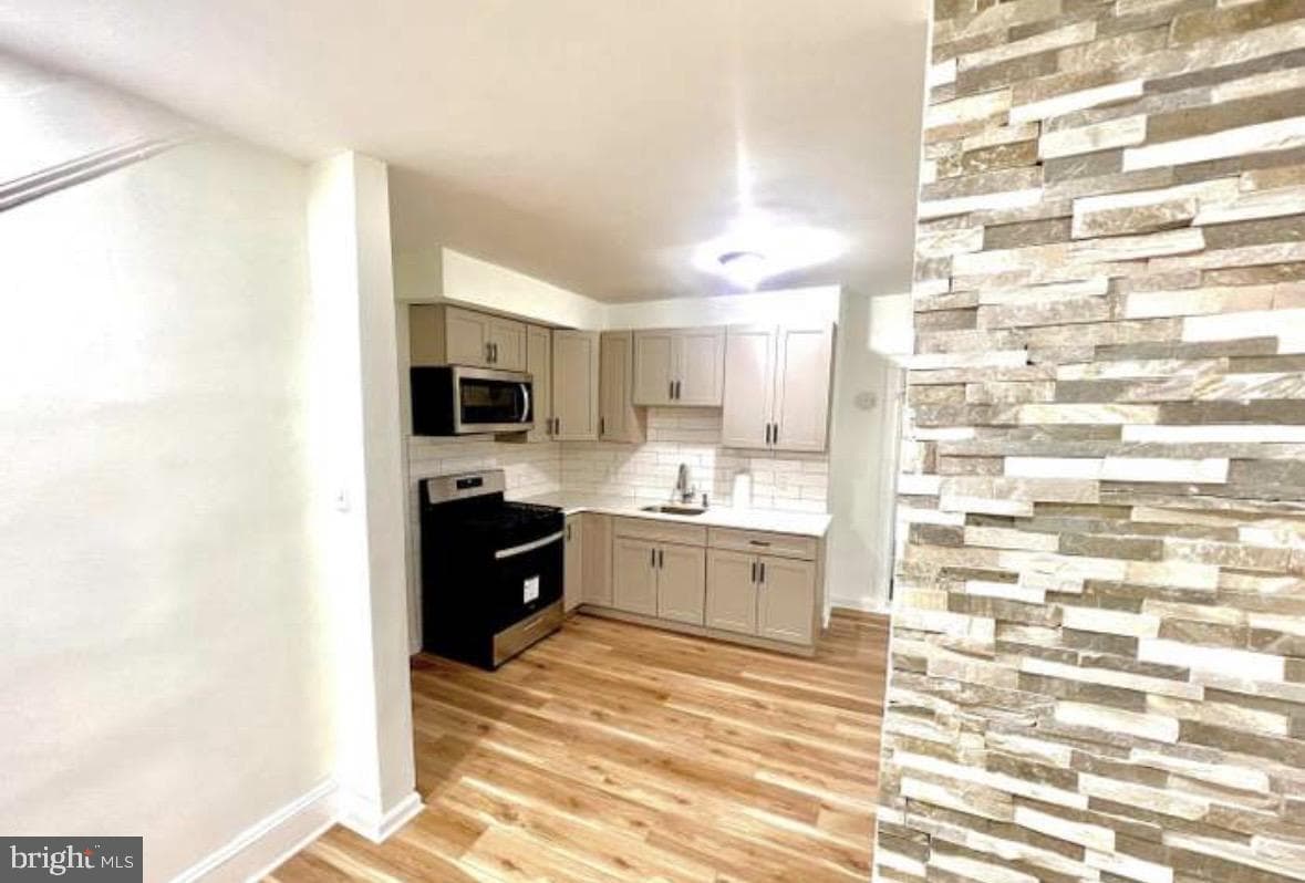 205 Damons Lane photo 8