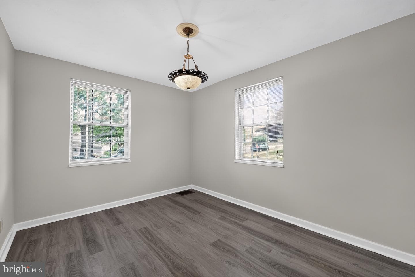 204 Sharon Park Drive photo 13