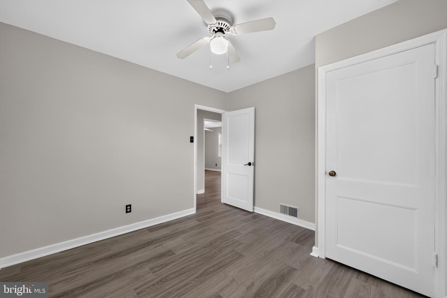 204 Sharon Park Drive photo 15