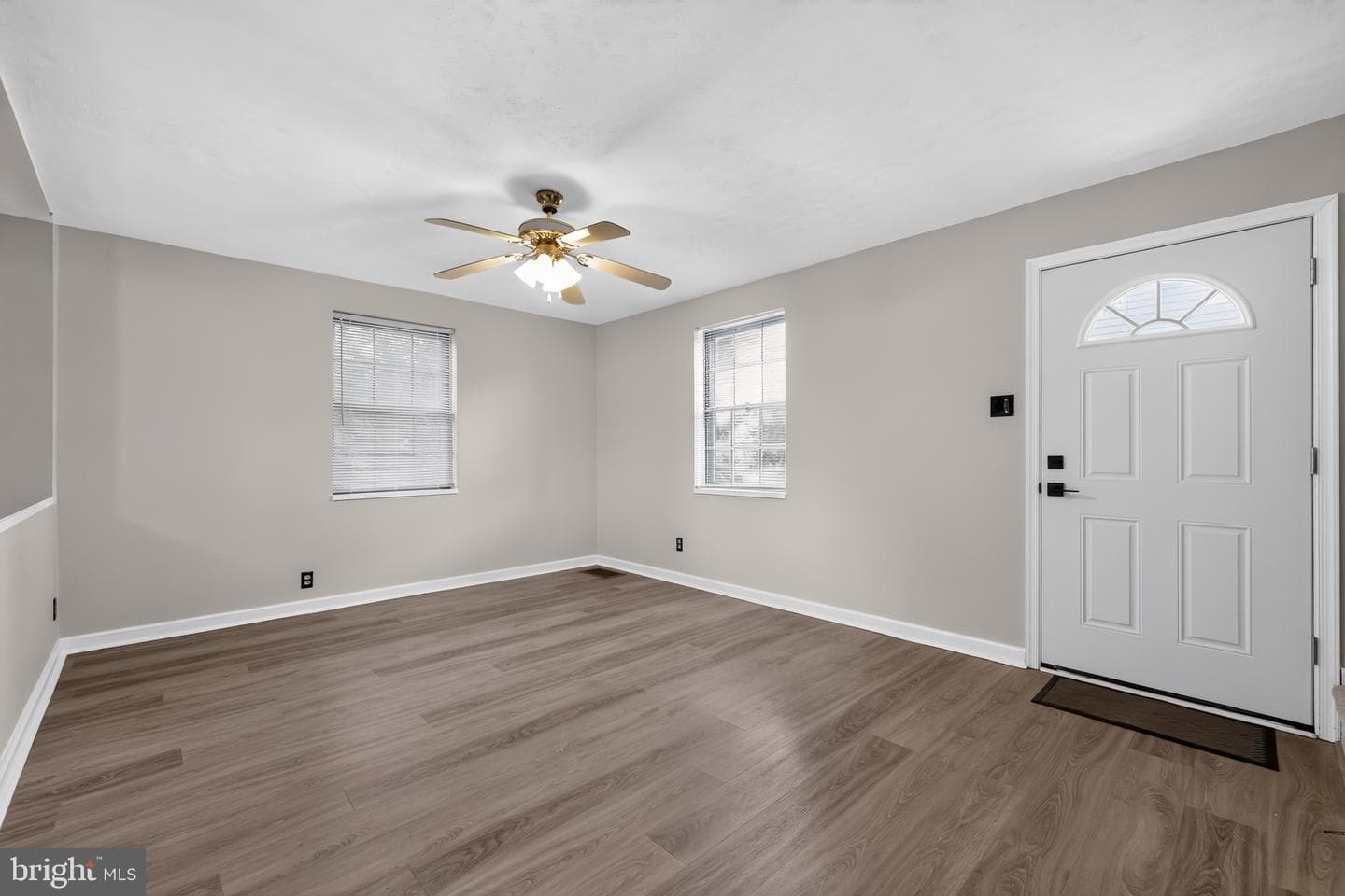 204 Sharon Park Drive photo 6
