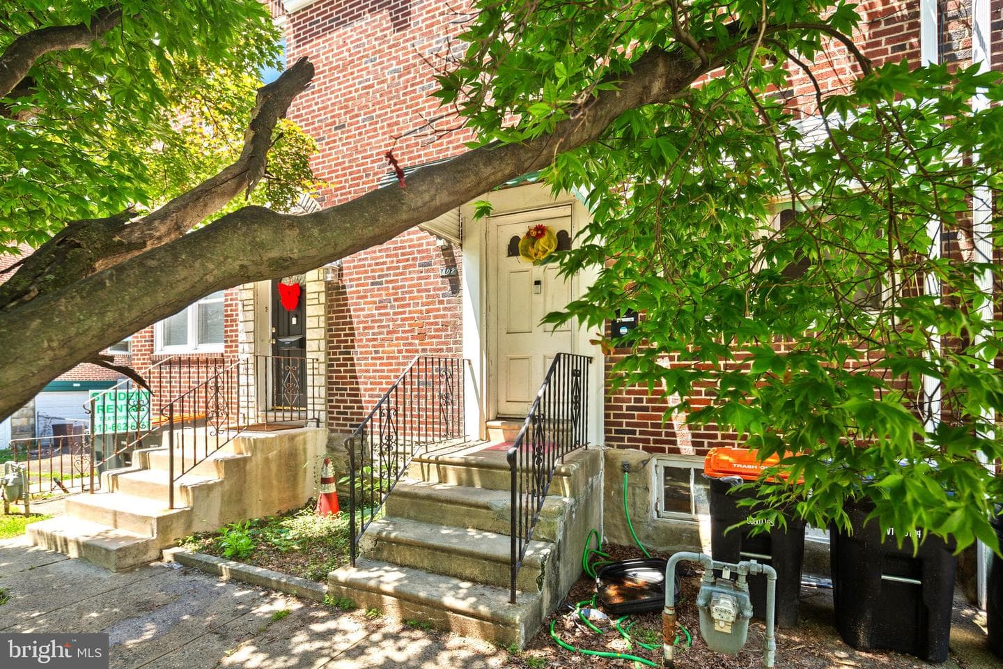 802 E 15th Street