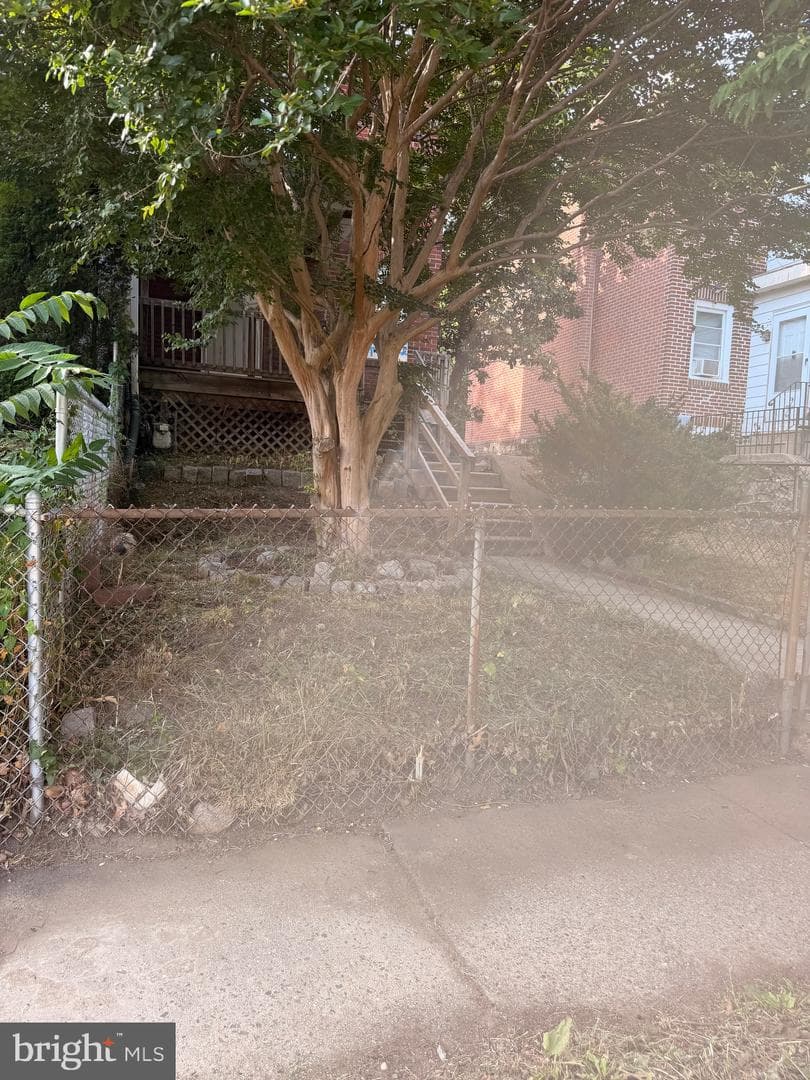 336 W 15th Street photo 14