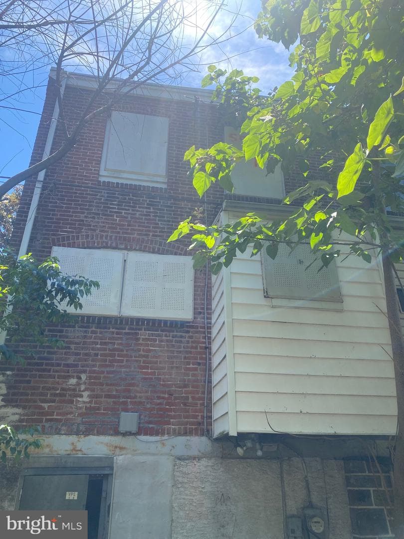 336 W 15th Street photo 16