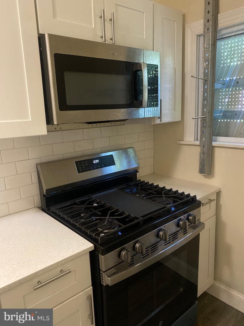 336 W 15th Street photo 6