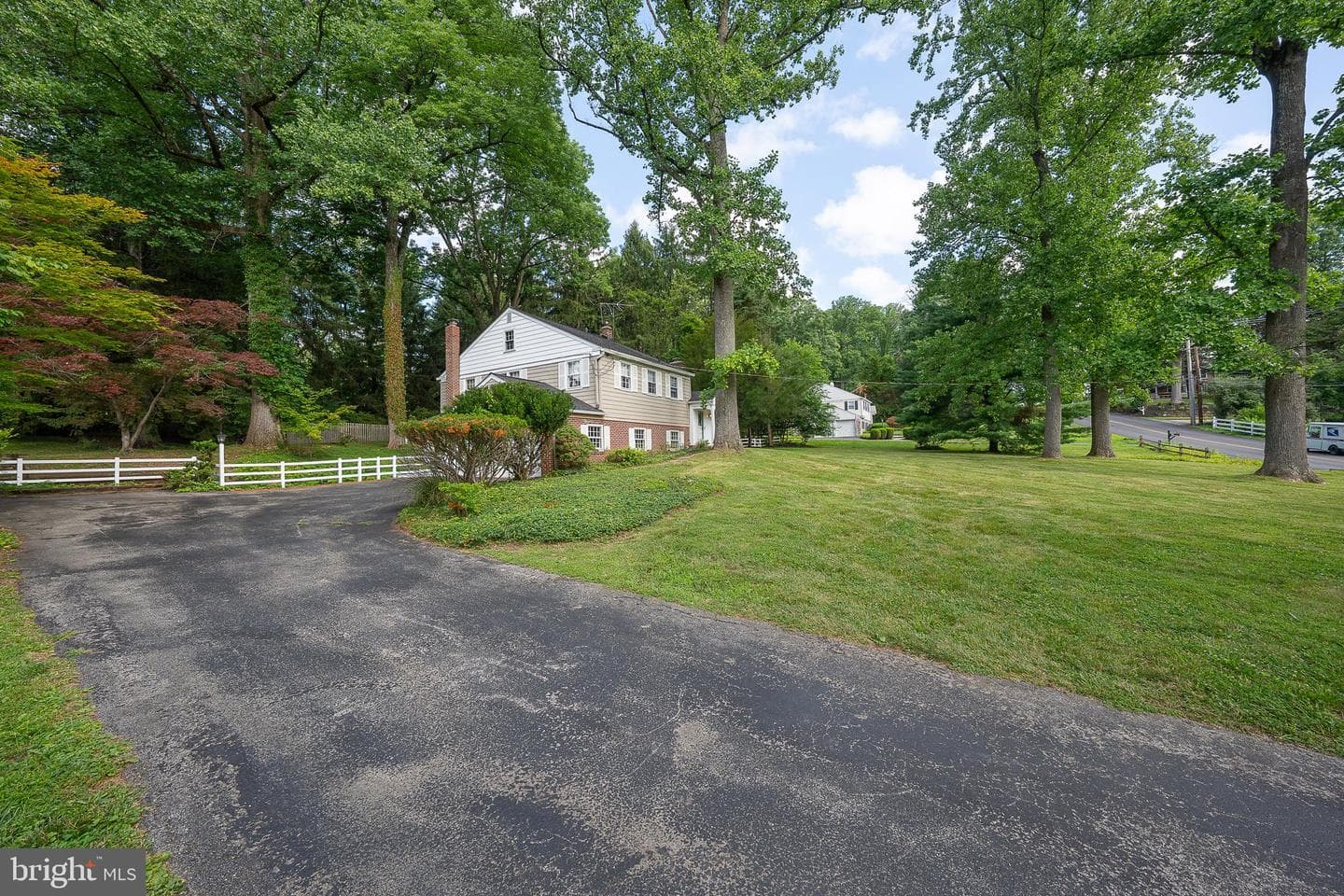 302 Earles Lane photo 3