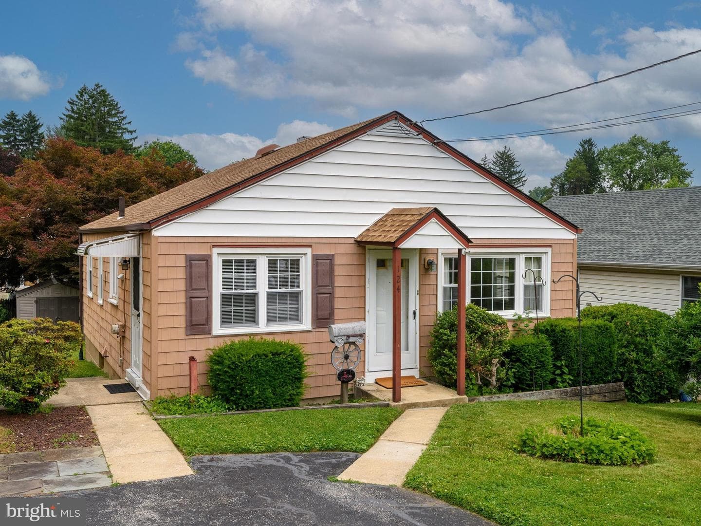 124 2nd Avenue photo 4