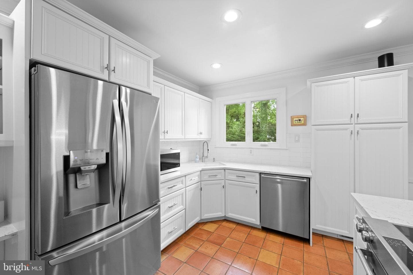 141 Sproul Road photo 16