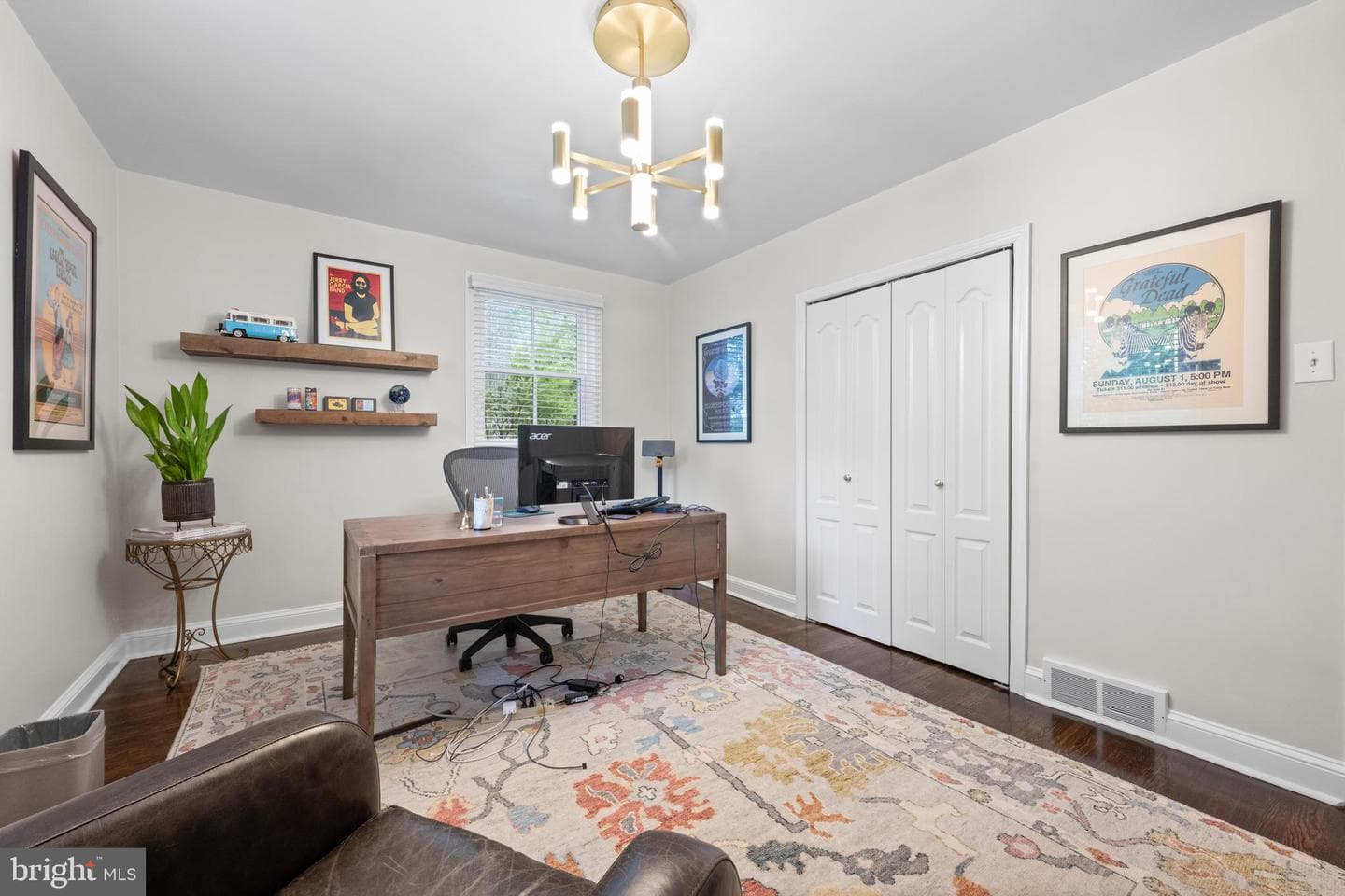 141 Sproul Road photo 19