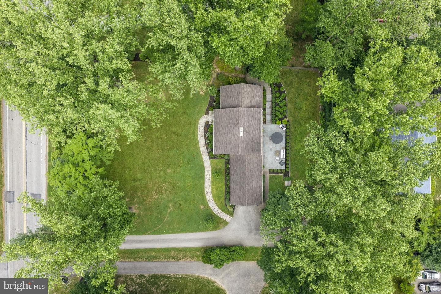 141 Sproul Road photo 44