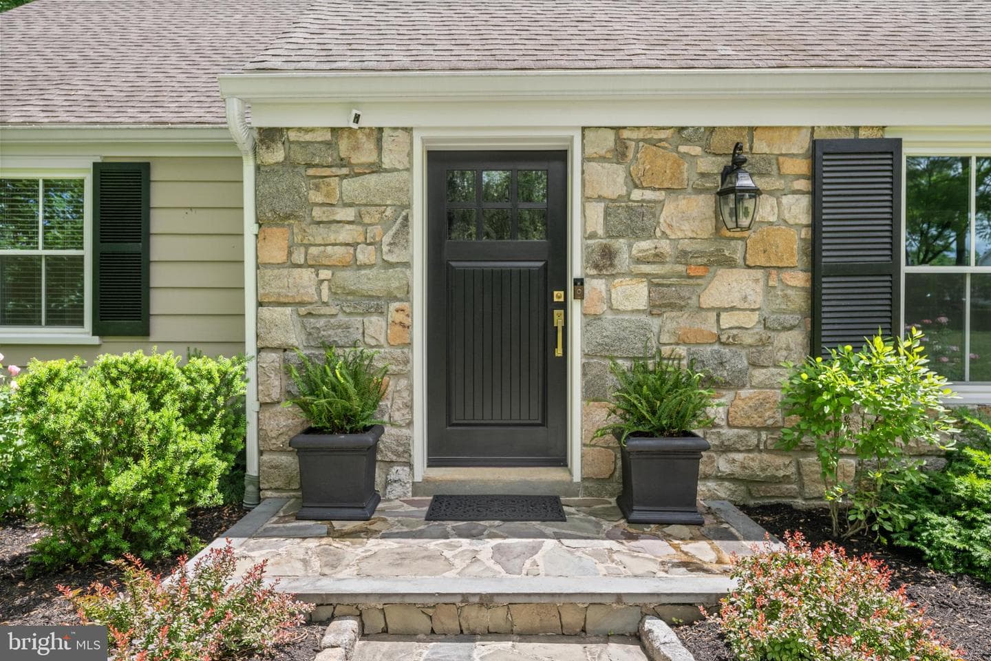 141 Sproul Road photo 48