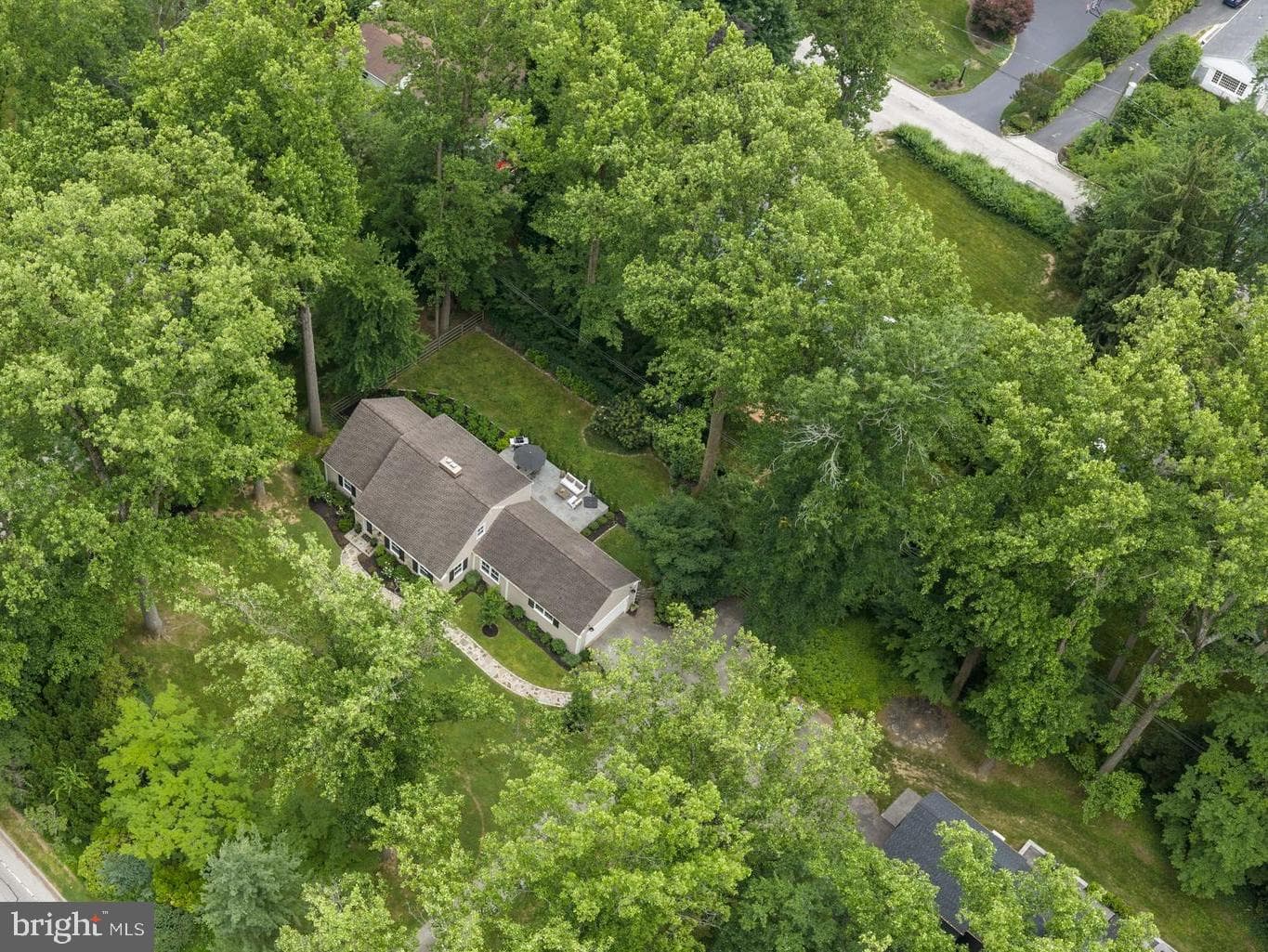 141 Sproul Road photo 51