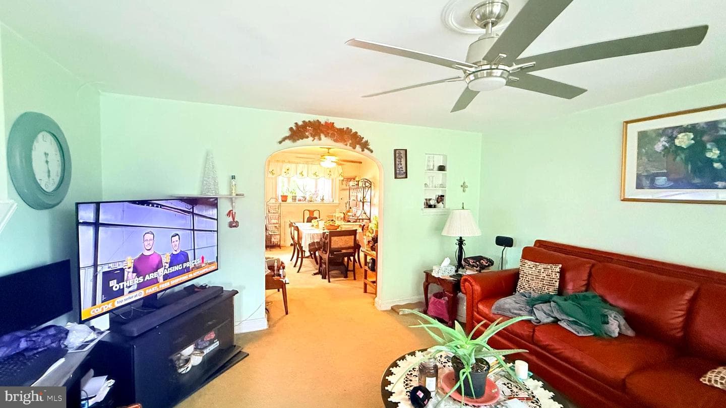 238 Wynnewood Avenue photo 9