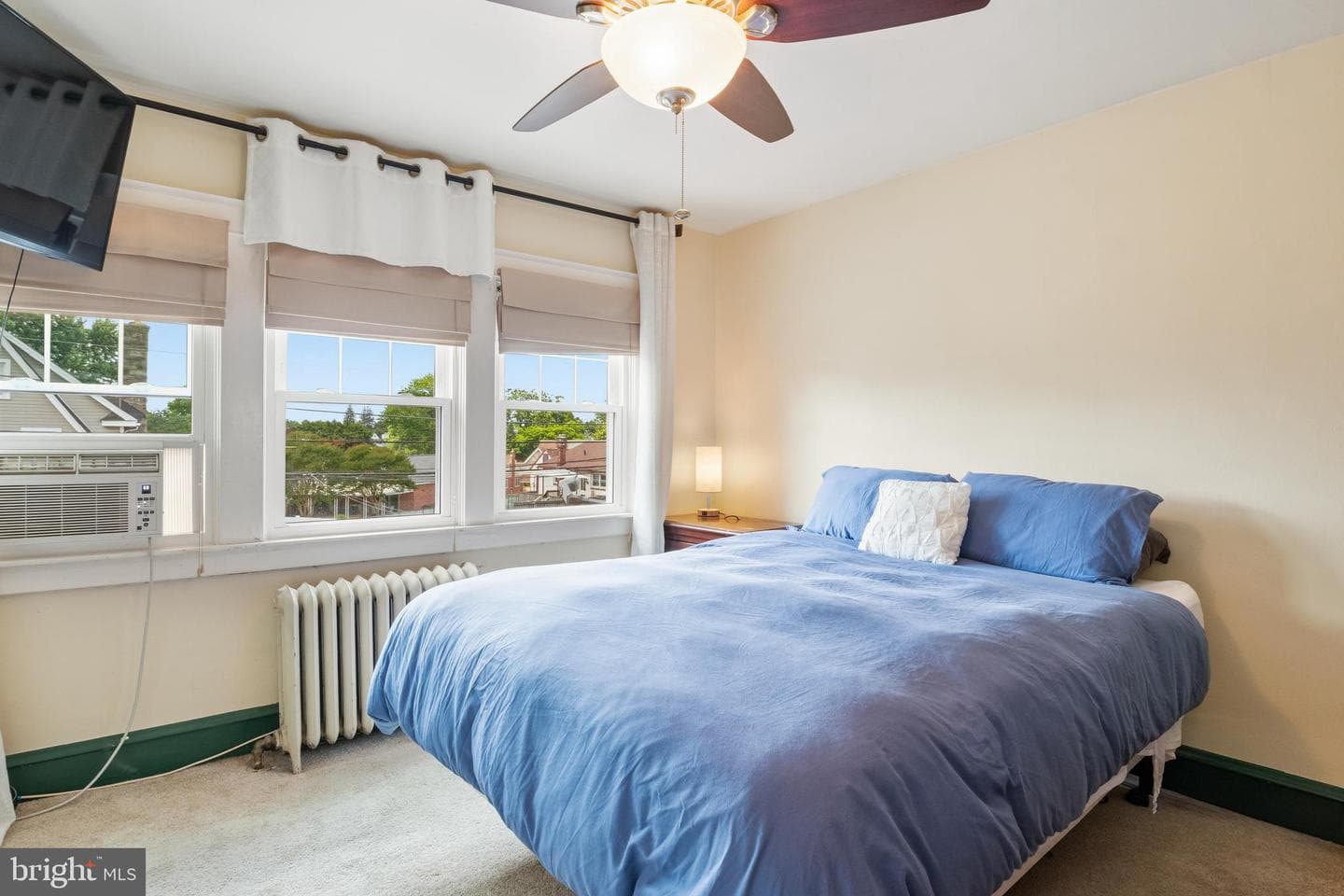 127 S Eagle Road photo 14