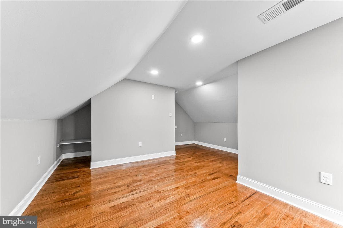 912 Myra Avenue photo 23
