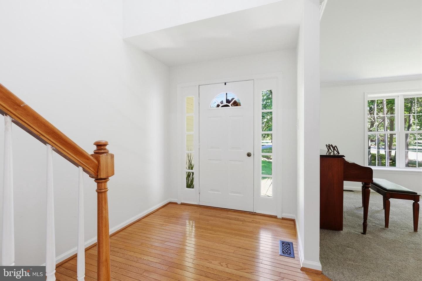 1457 Powell Circle photo 4