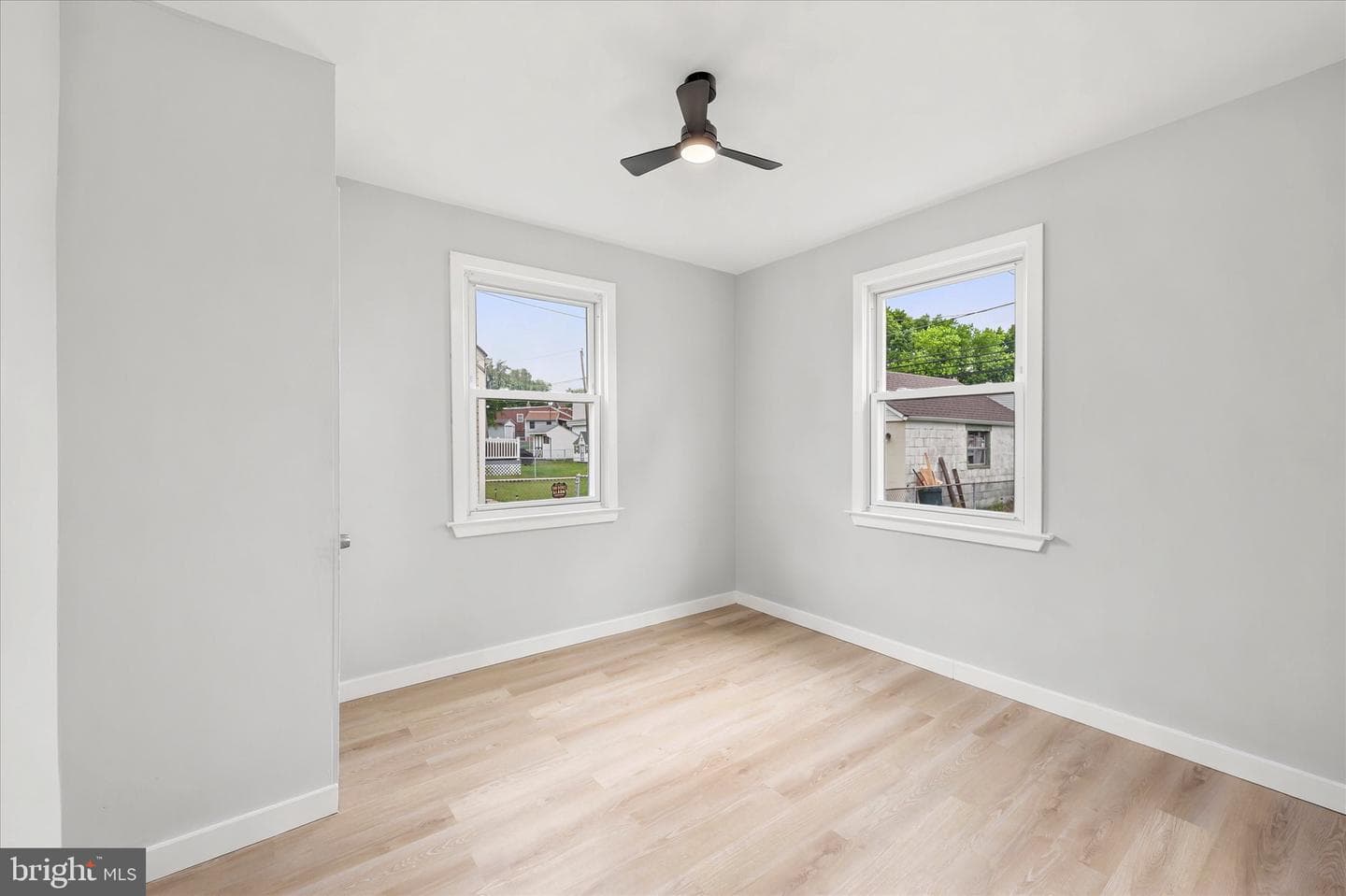 25 N Martin Lane photo 21