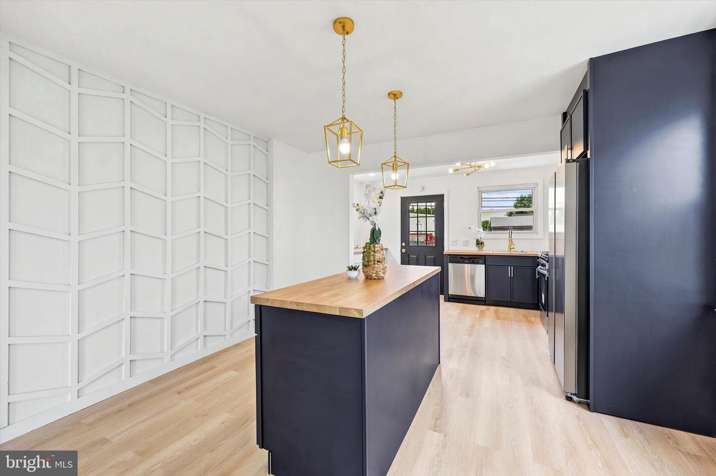 25 N Martin Lane photo 8