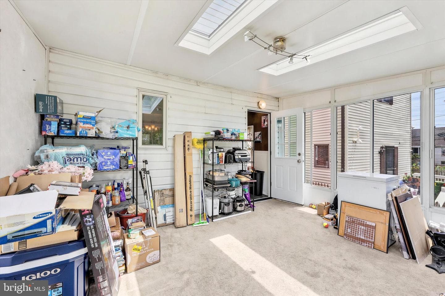 209 Amosland Road photo 10