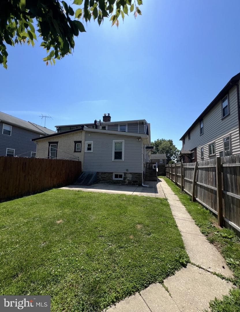 745 15th Avenue photo 4