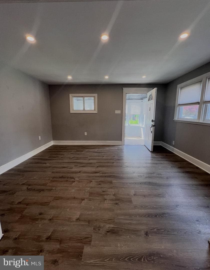 745 15th Avenue photo 6