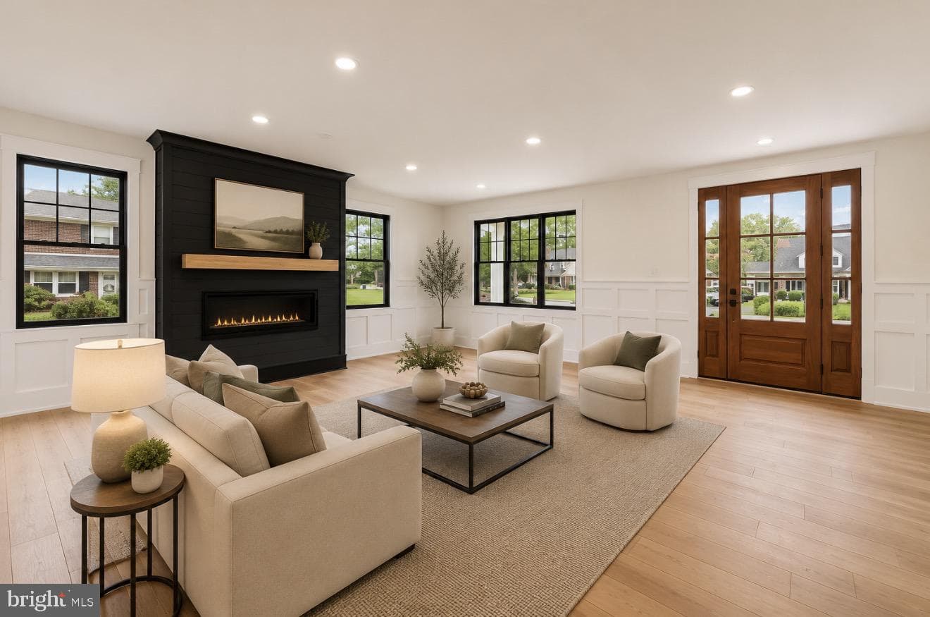 1008 Richmond Road photo 3
