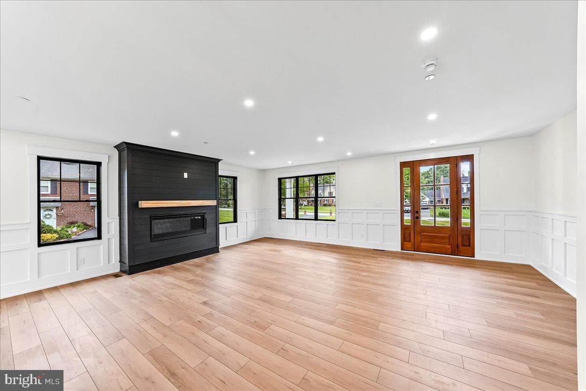 1008 Richmond Road photo 33