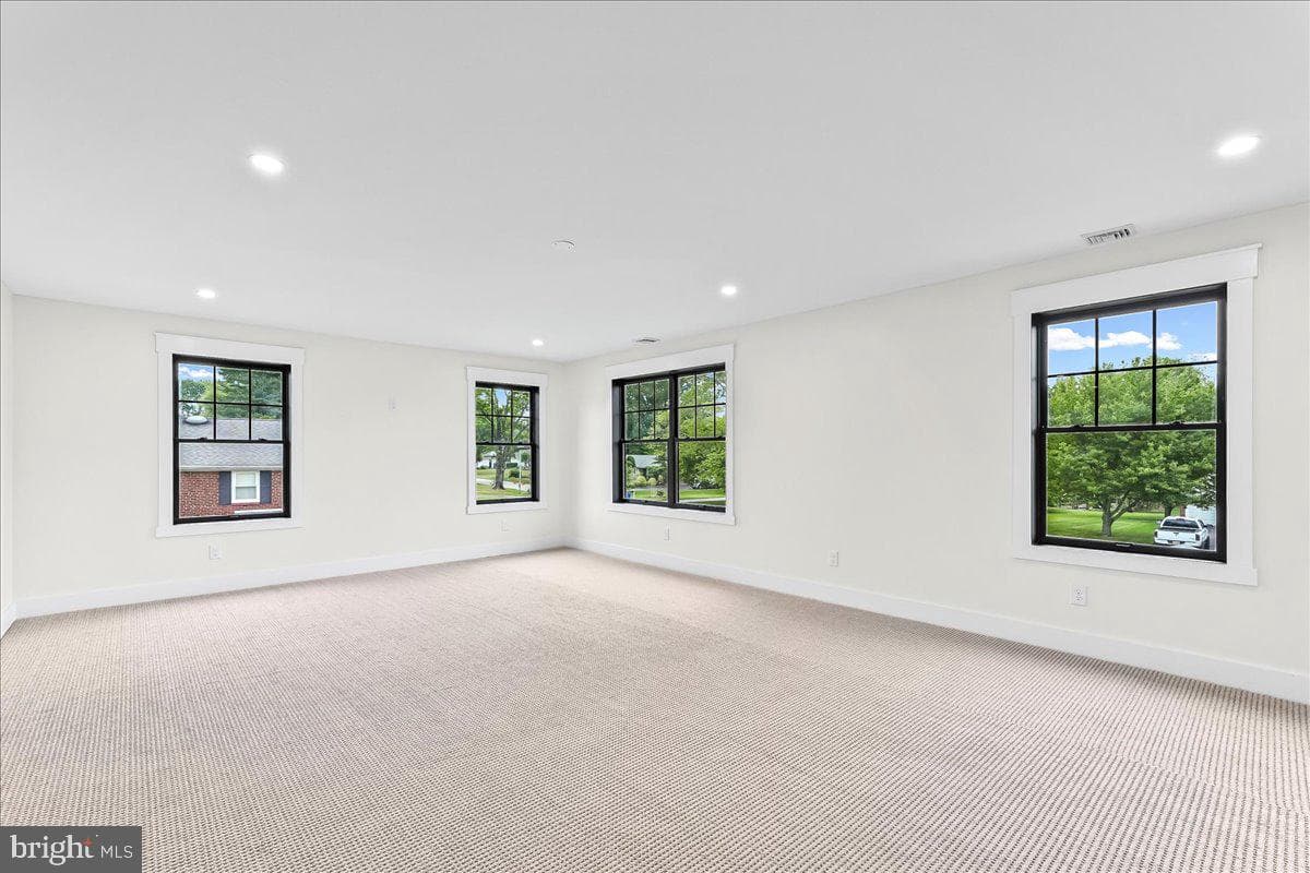 1008 Richmond Road photo 40