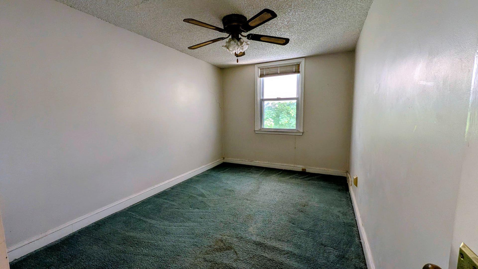 452 Westmont Drive photo 17