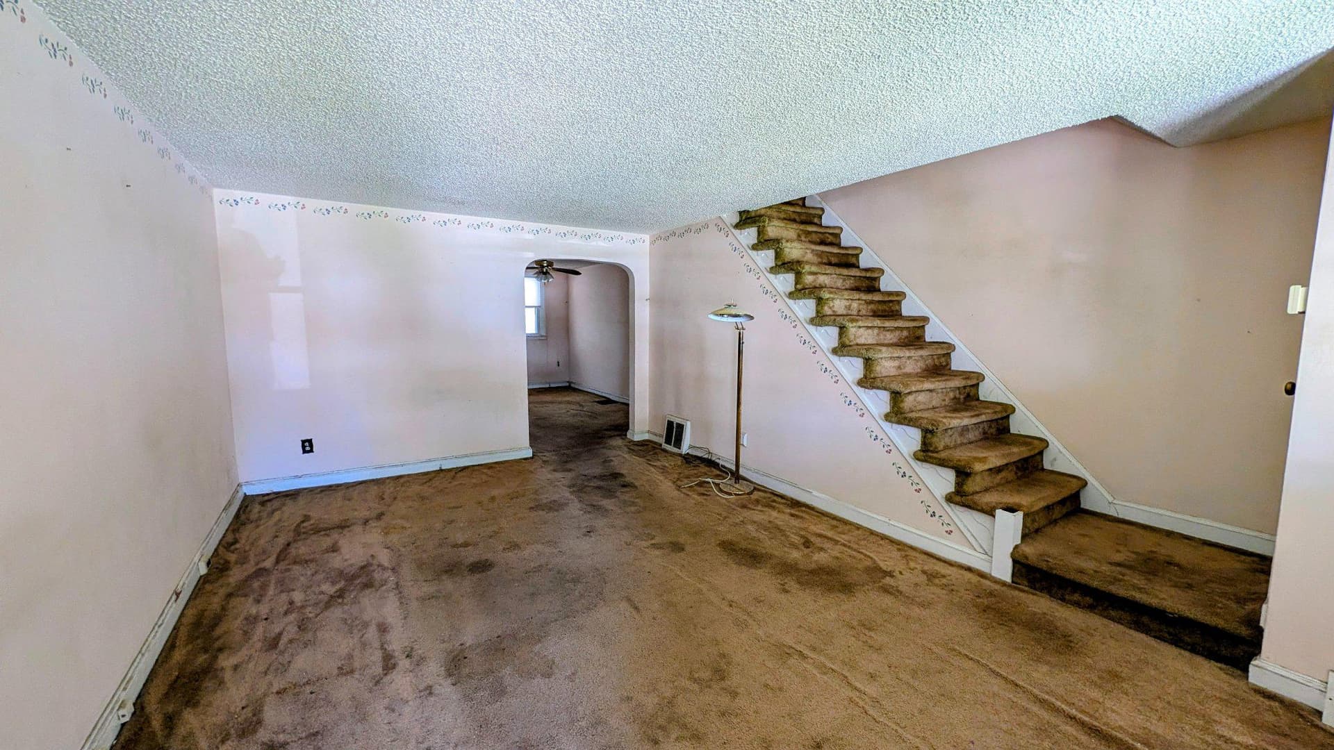 452 Westmont Drive photo 5