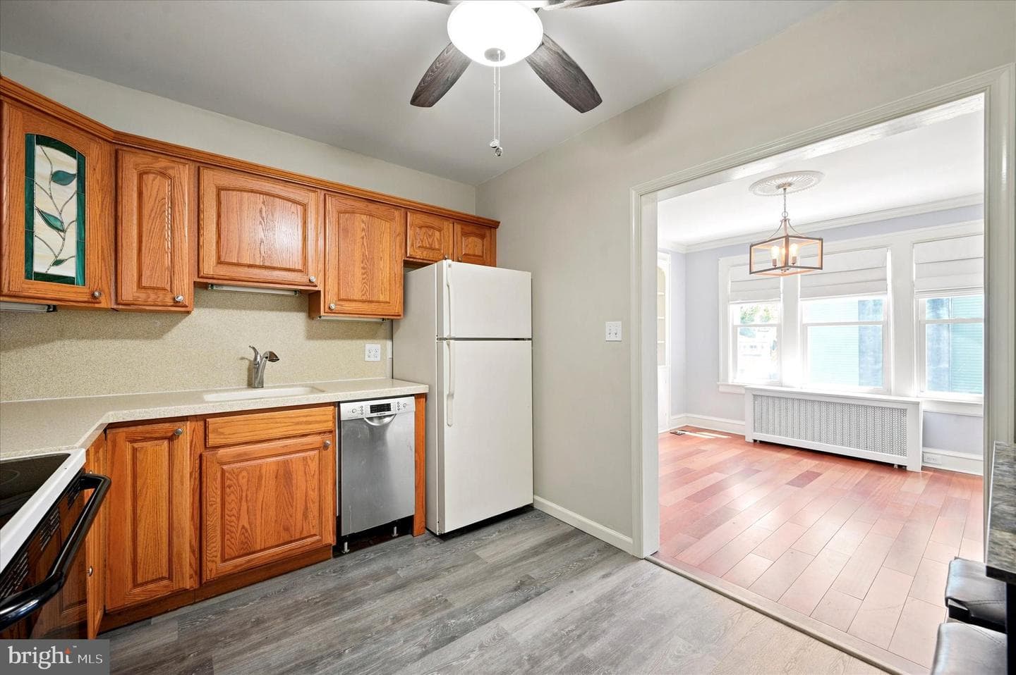 1151 Villanova Avenue photo 12