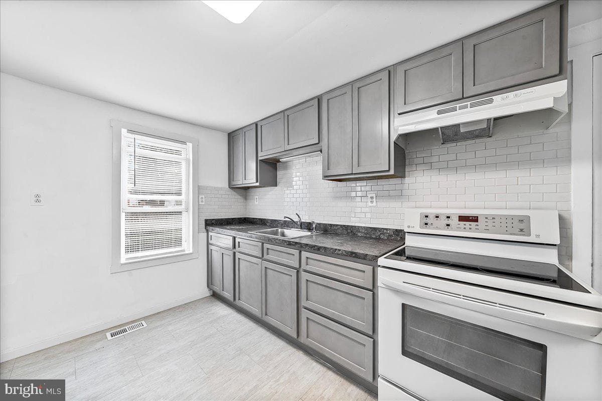 1242 Chestnut Street photo 14