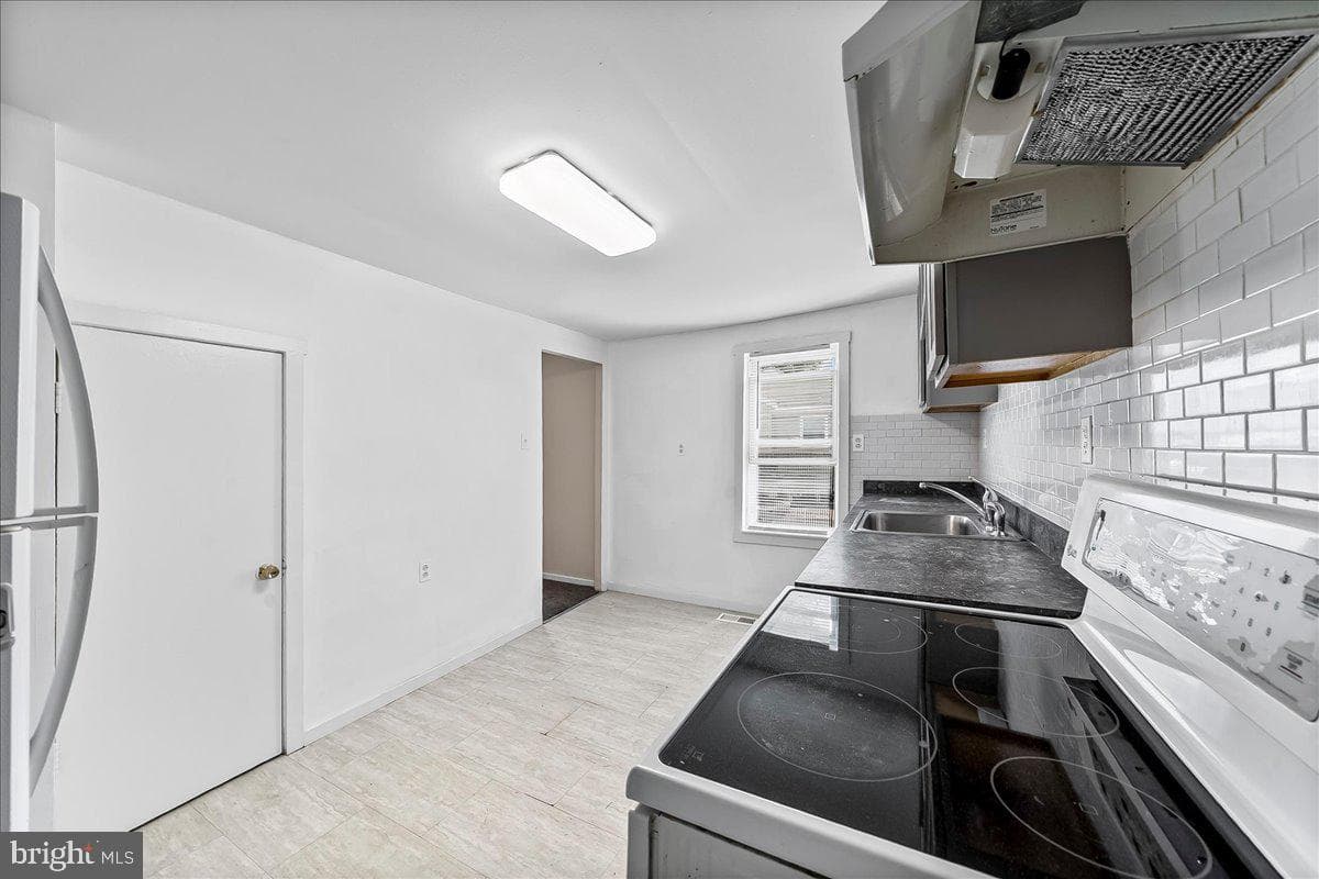 1242 Chestnut Street photo 16