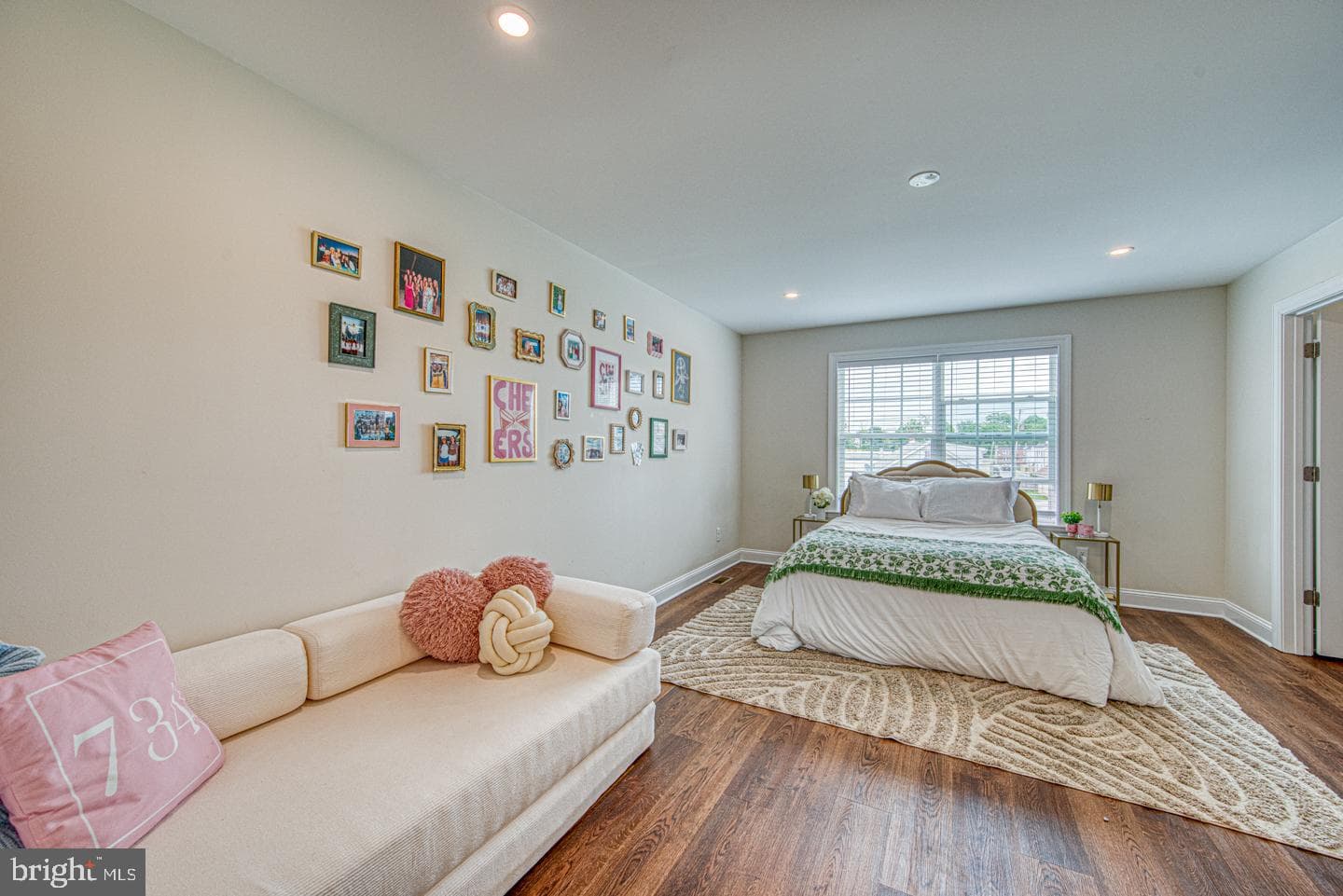 207 2nd Avenue photo 22