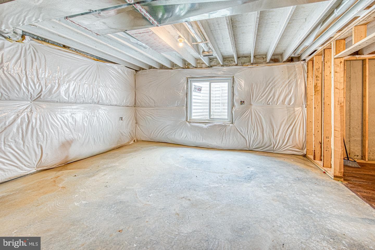 207 2nd Avenue photo 37