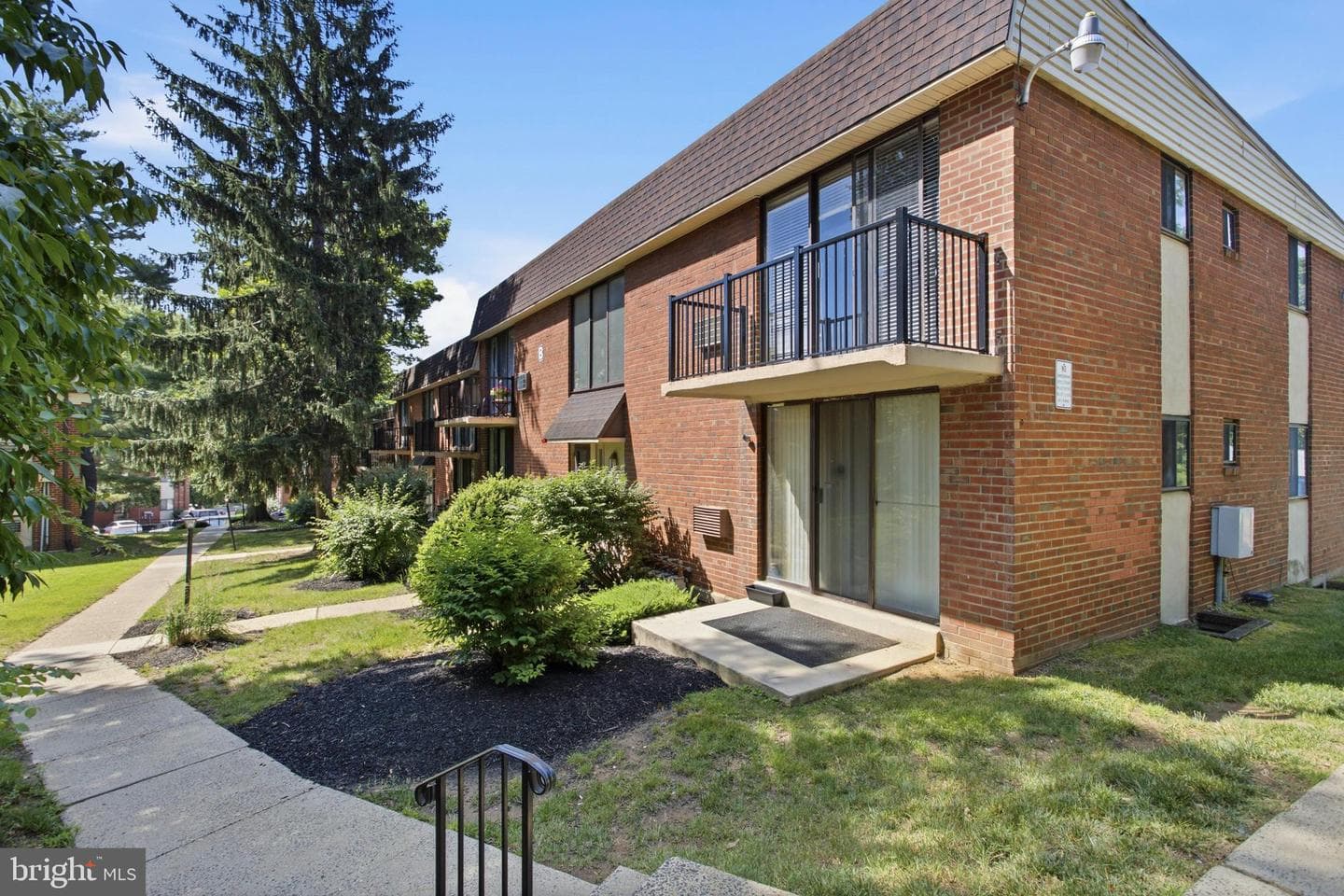 100 E Glenolden Avenue #b-4, Glenolden
