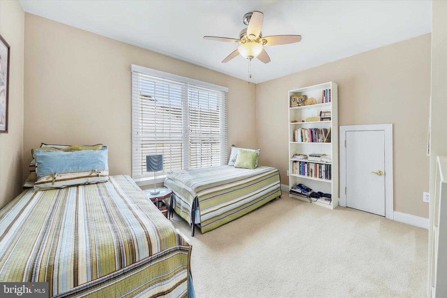 66 S Valentine Drive photo 42
