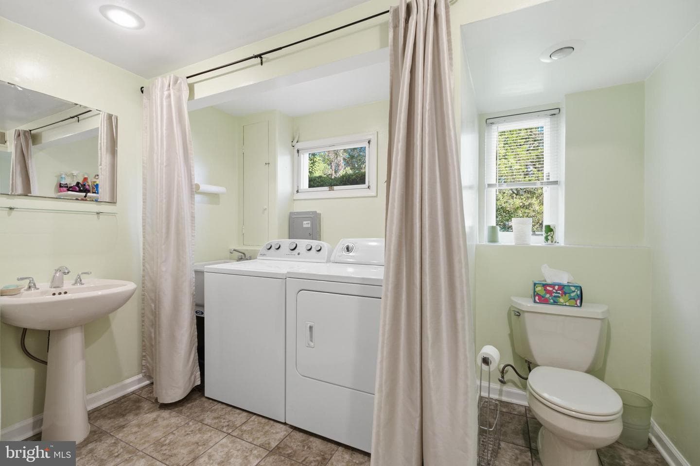 113 Lombardy Drive photo 15