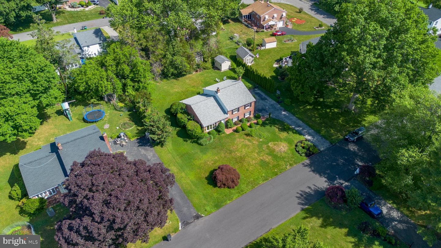 113 Lombardy Drive photo 29