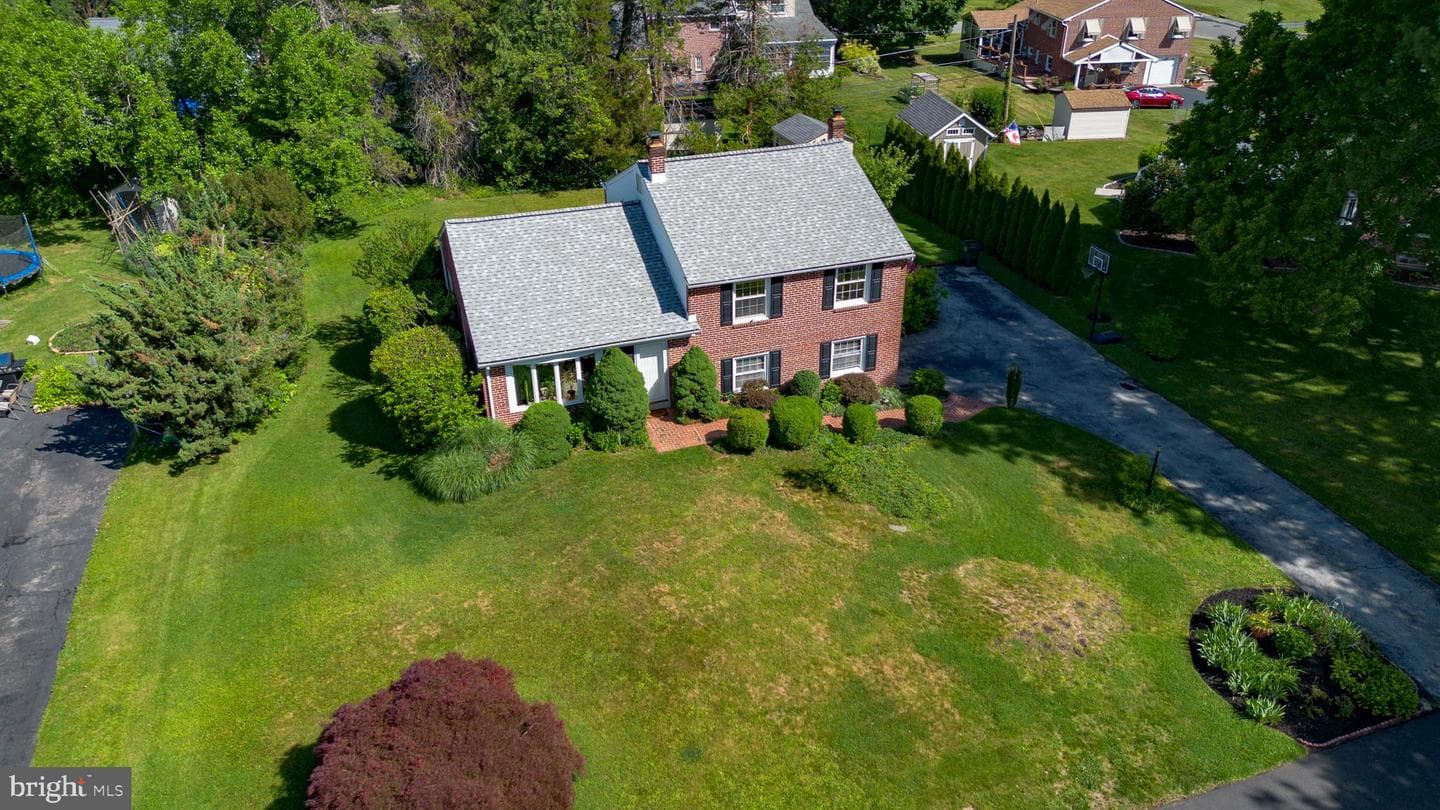 113 Lombardy Drive photo 30