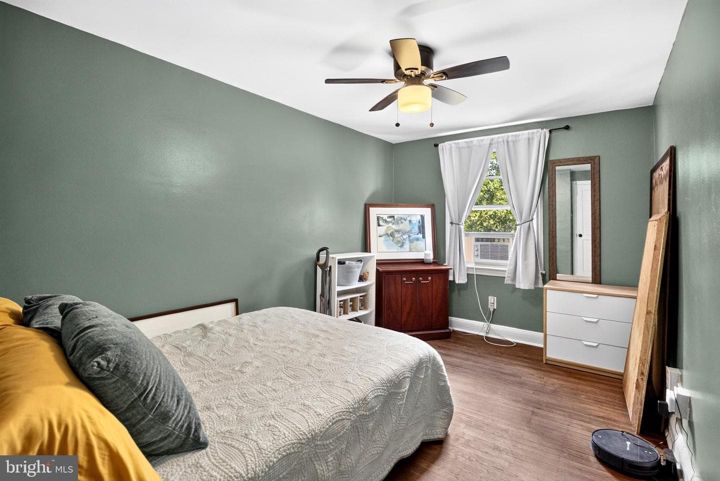 309 W 21st Street photo 12