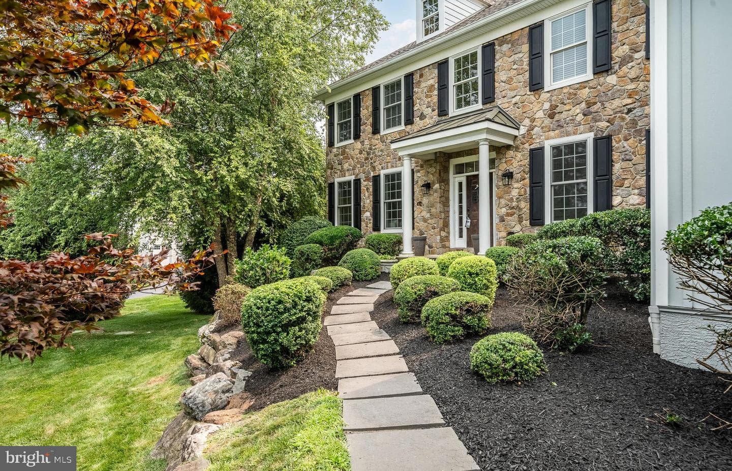 1040 Brick House Farm Lane photo 3
