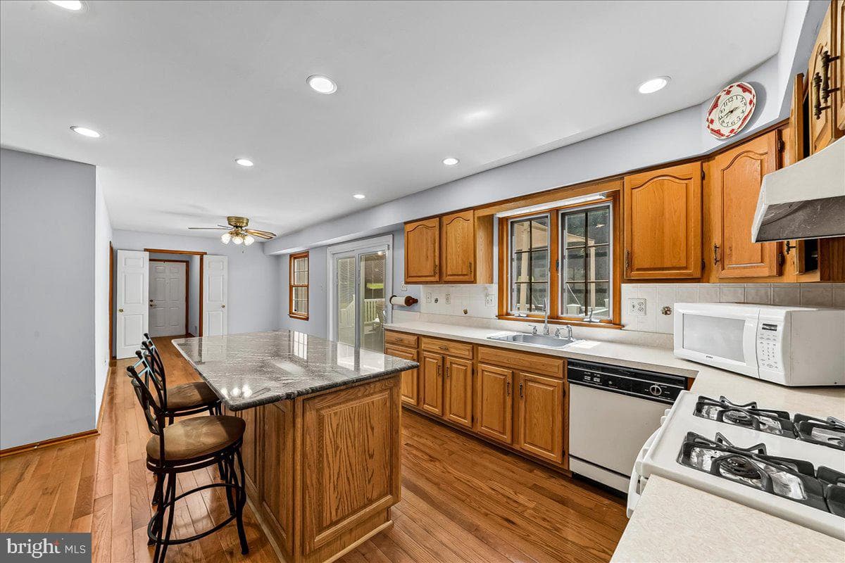 1577 Spring Meadow Lane photo 10